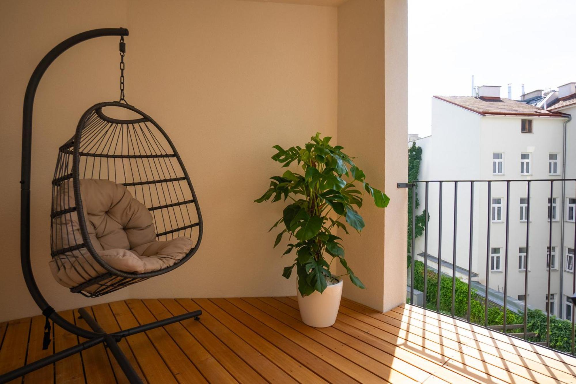 Bright Stylish With A Huge Terrace In A Location Wien